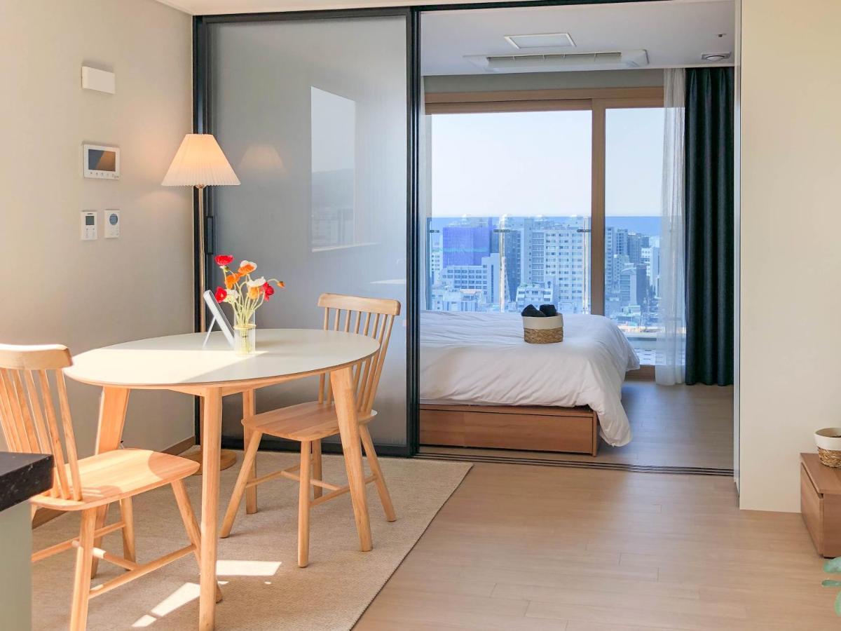 Urbanstay Jeju Airport Экстерьер фото